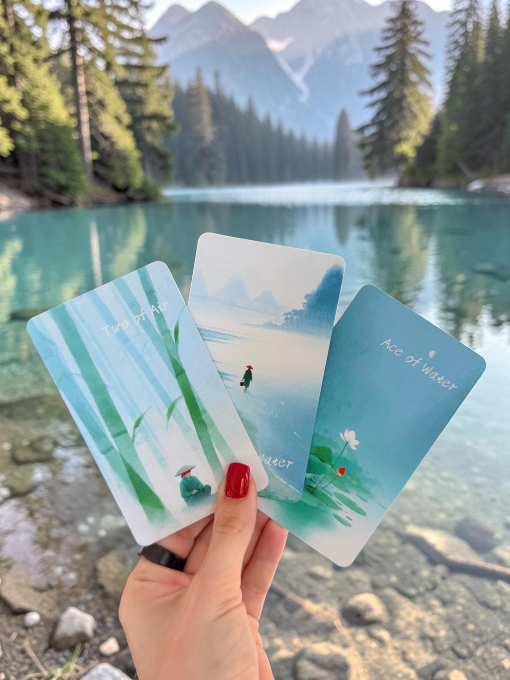 Whispering Moon Tarot: Minimalist Japanese Rider-Waite Deck