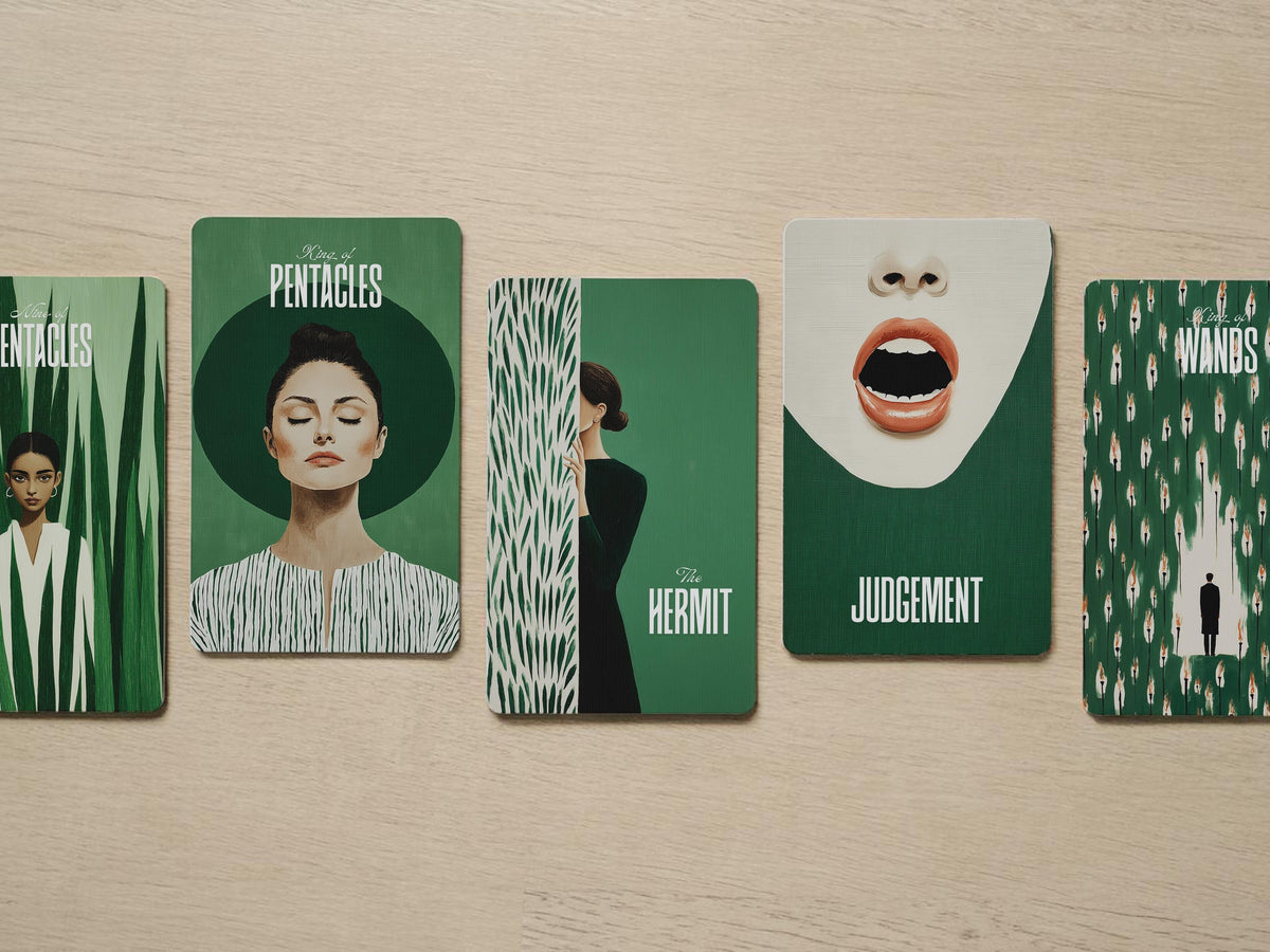 The Quiet Mind Tarot: Minimal Rider-Waite Deck for Intuitive Readings  • Limited First Edition